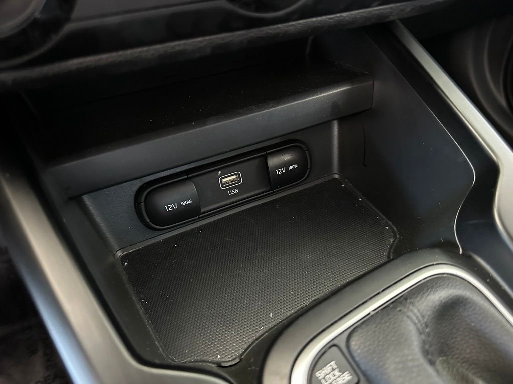 2025 Kia Soul LX - Photo 8