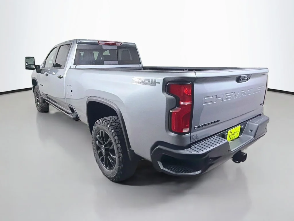 2026 Chevrolet Silverado 3500HD LTZ - Photo 8