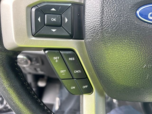 Used 2020 Black Metallic Ford Lariat image 32