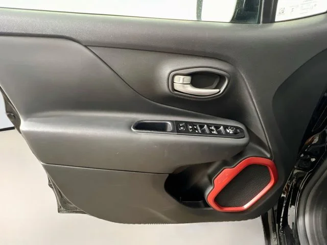 Used 2023 Black Jeep Trailhawk image 30