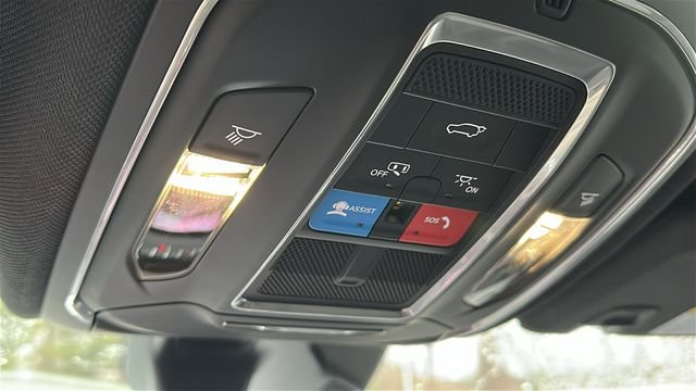 New 2026 Baltic Gray Metallic Clearcoat Jeep Altitude image 20