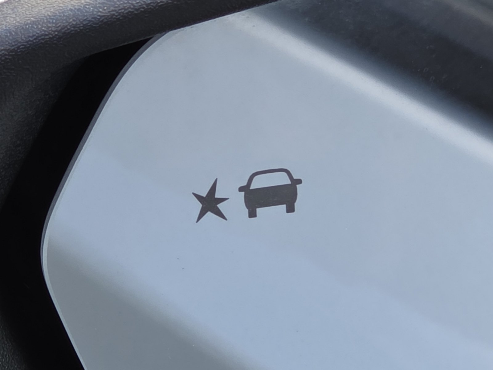 Used 2020 Quicksilver Metallic GMC SLE image 5