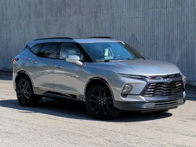 Used 2024 Gray Chevrolet RS image 18