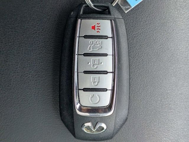 Used 2019 Gray INFINITI LUXE image 35