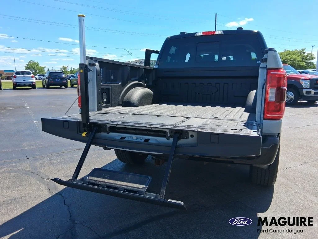 Used 2023 White Ford XLT image 11