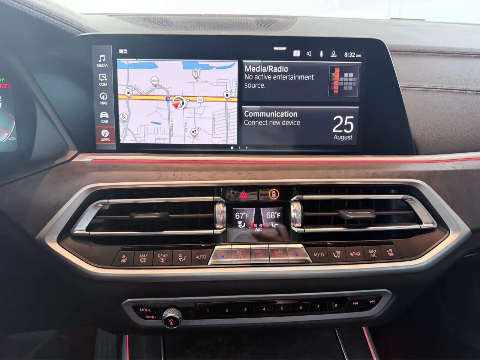Used 2022  BMW sDrive40i image 16