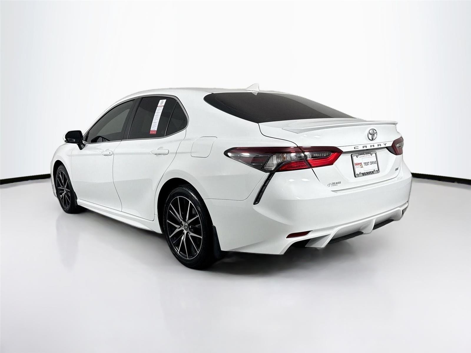 Used 2024 Ice Cap Toyota SE image 11