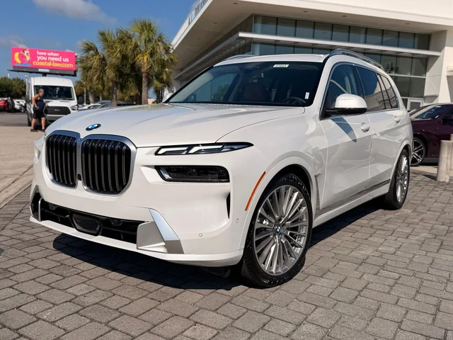 2027 BMW X7