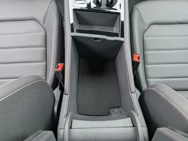 New 2026 White Volkswagen 2.0T SEL image 23