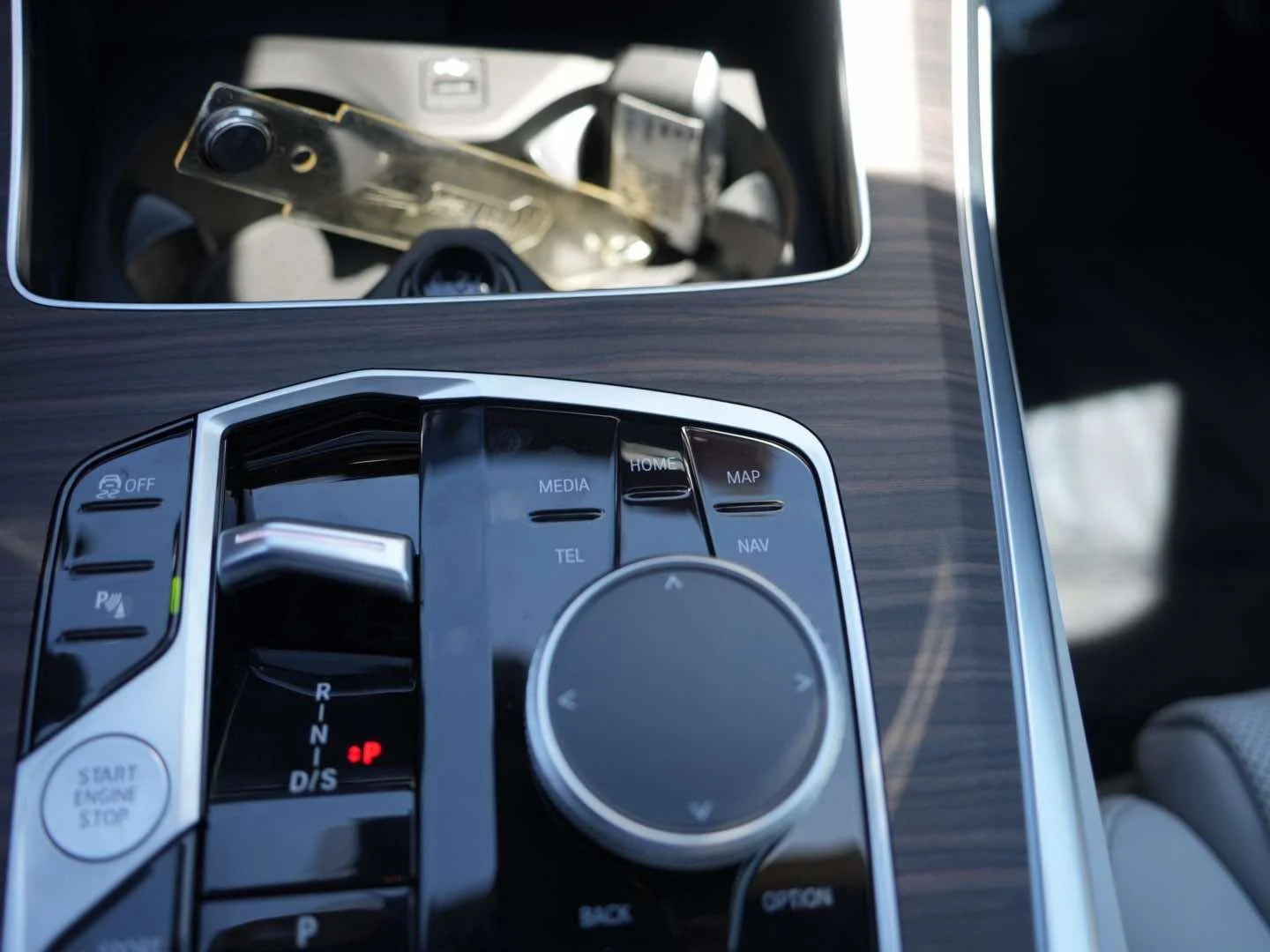 New 2026 Carbon Black Metallic BMW sDrive40i image 20