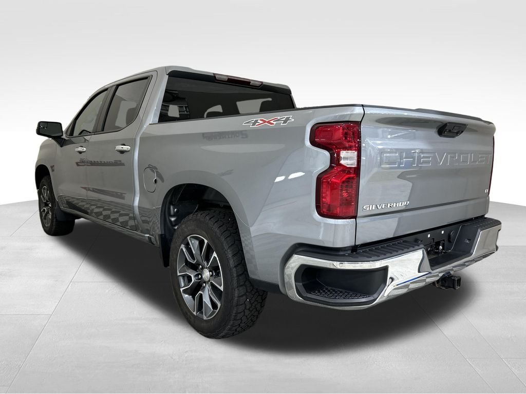 Used 2024 Gray Chevrolet LT image 3