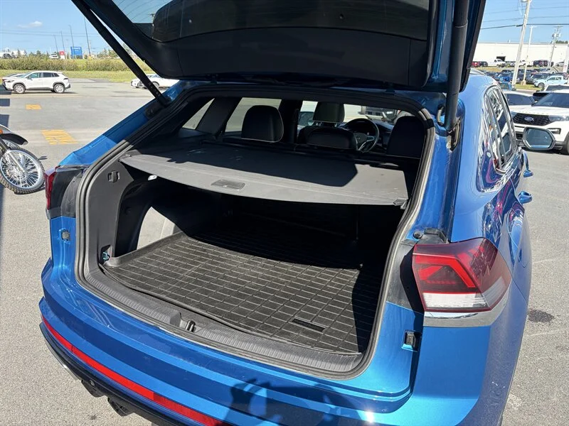 Used 2024 Blue Volkswagen SEL Premium R-Line 4Motion image 16
