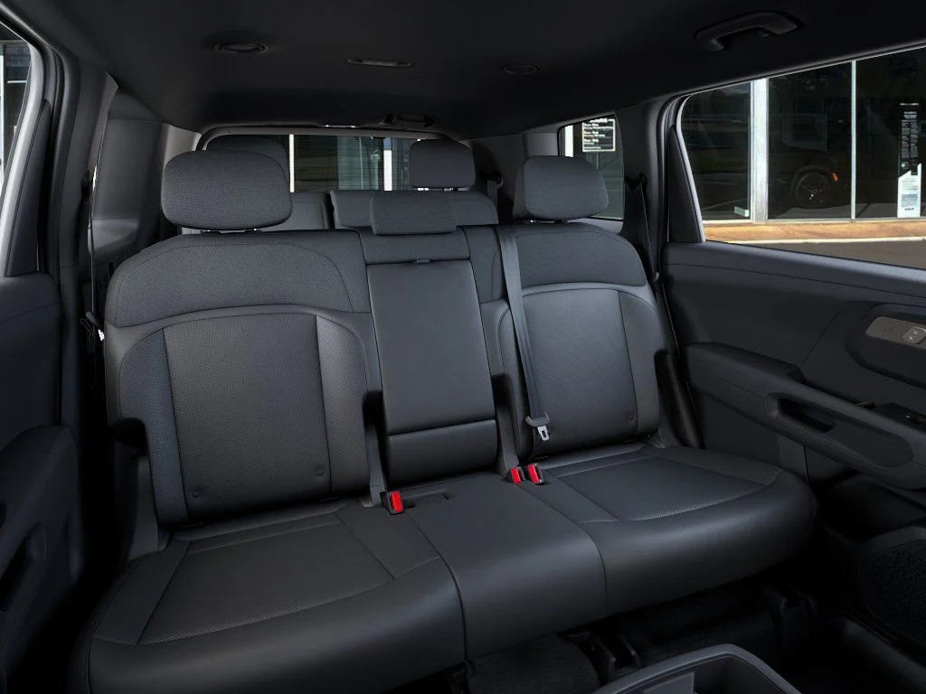 New 2027 Glacial White Pearl Kia LX image 16