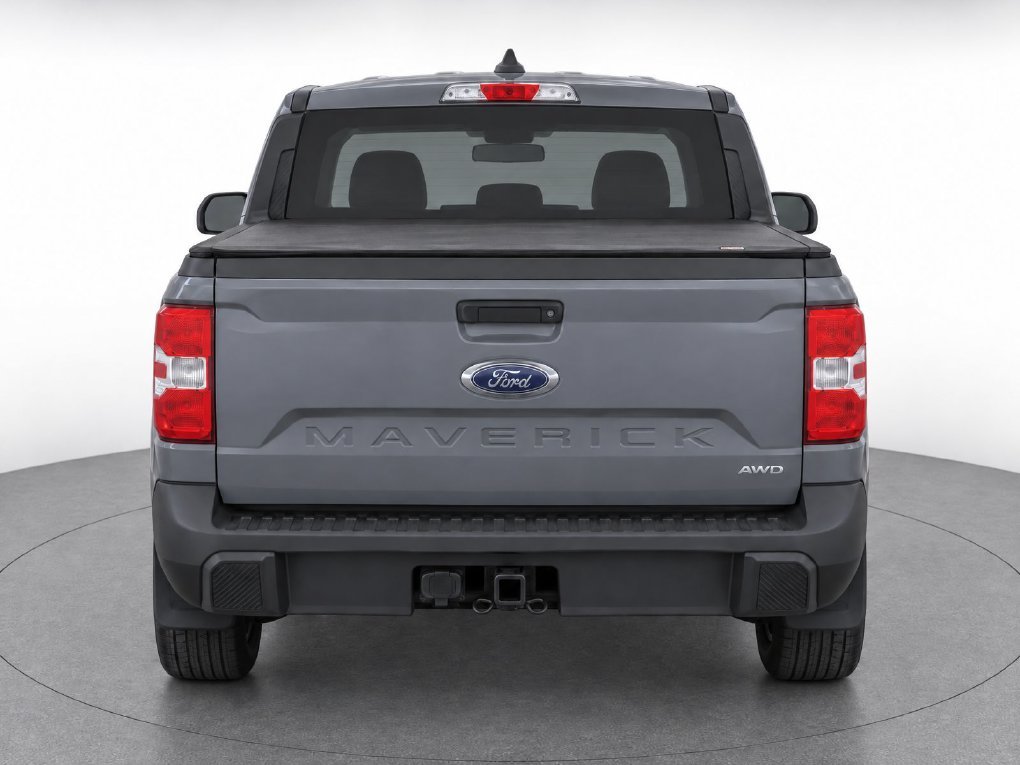 Used 2023  Ford XL image 10