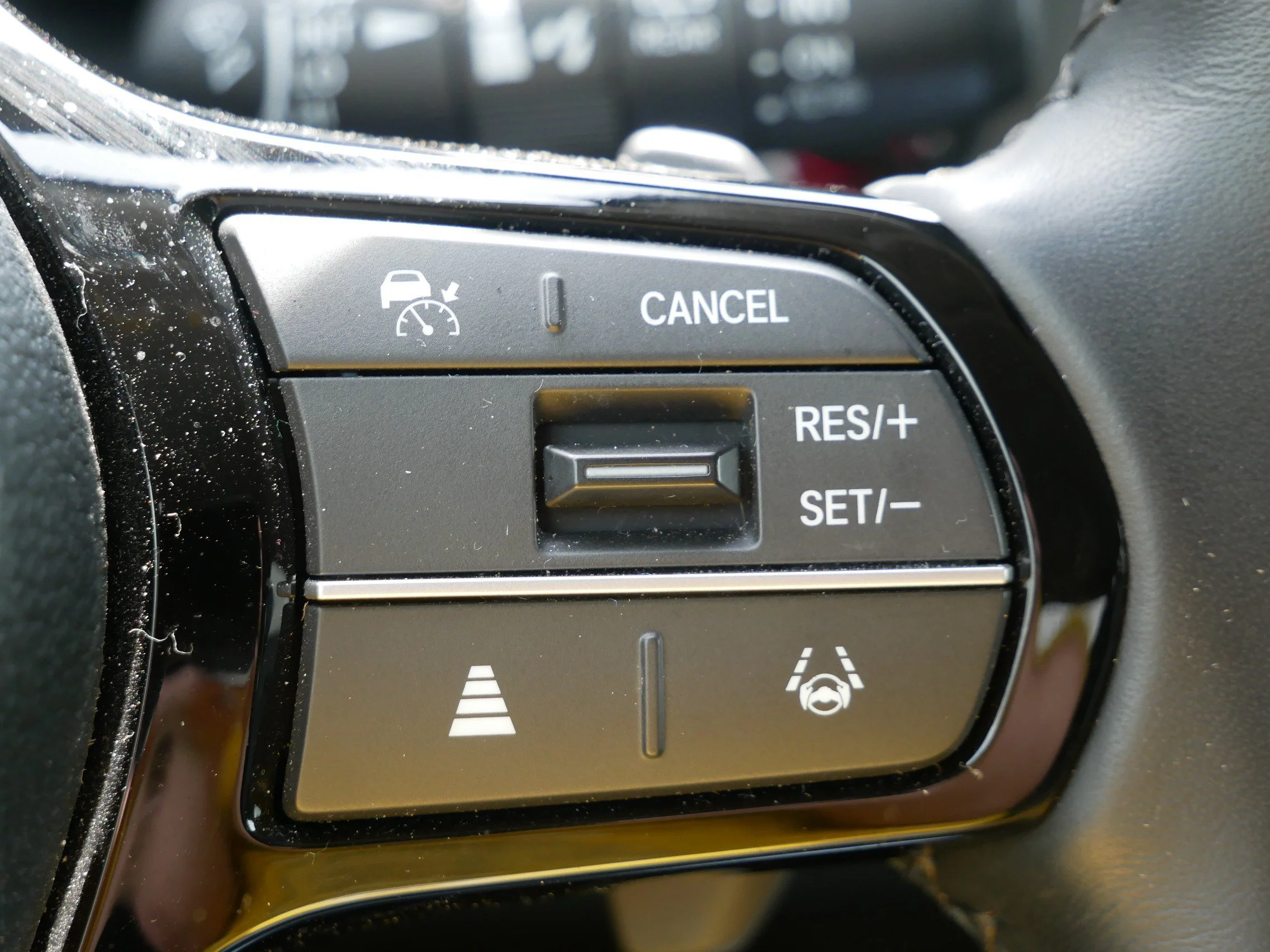 Used 2023 Platinum White Pearl Honda EX-L 8 Passenger image 28