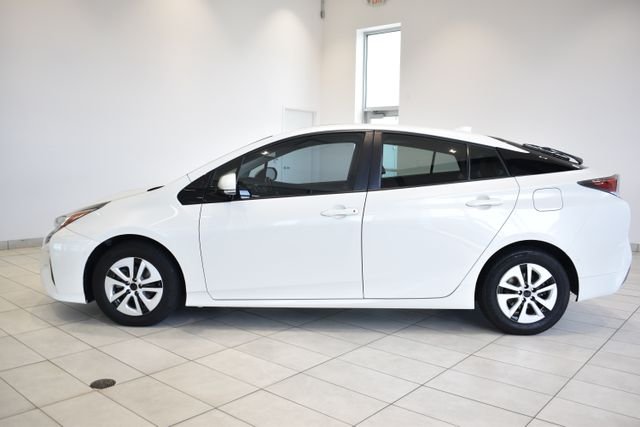Certified Used 2017 White Toyota Four image 5
