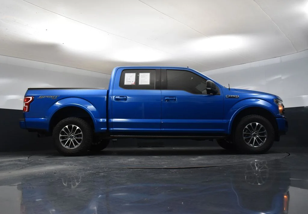 Certified Used 2020 Blue Ford XLT image 33