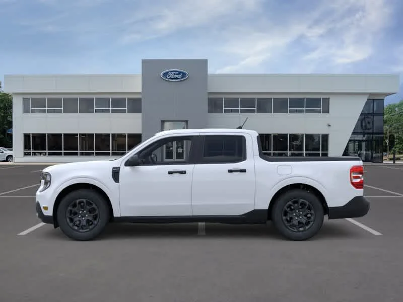New 2026 Oxford White Ford XLT image 3