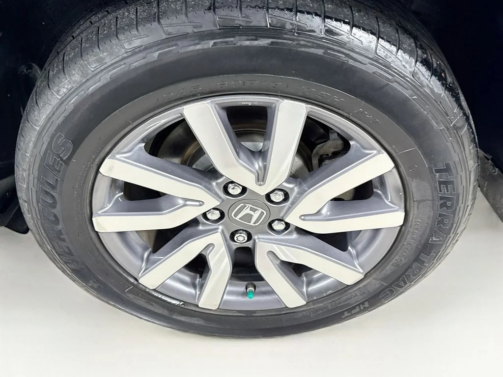 Used 2019 Crystal Black Pearl Honda EX image 38