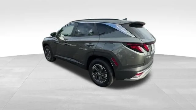 Used 2025 Gray Hyundai Blue image 3