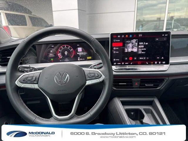 Used 2025 Gray Volkswagen 2.0T SE image 9