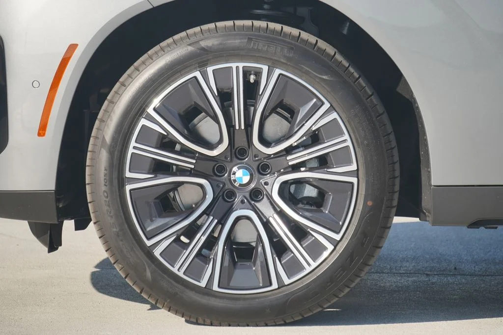 Used 2026 Gray BMW 30 xDrive image 5