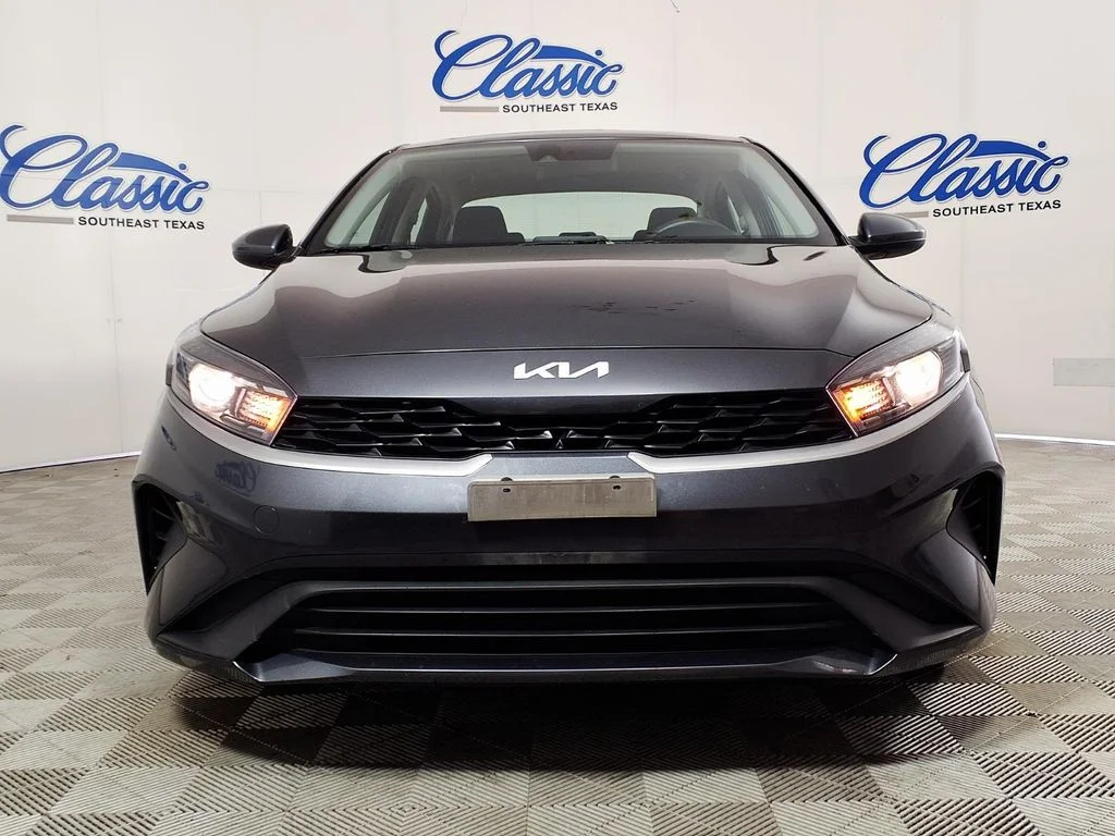 Certified Used 2024 Gray Kia LXS image 3