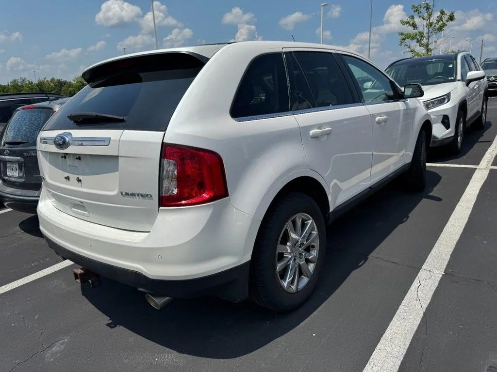 Used 2012 White Platinum Metallic Tri-Coat Ford Limited image 3