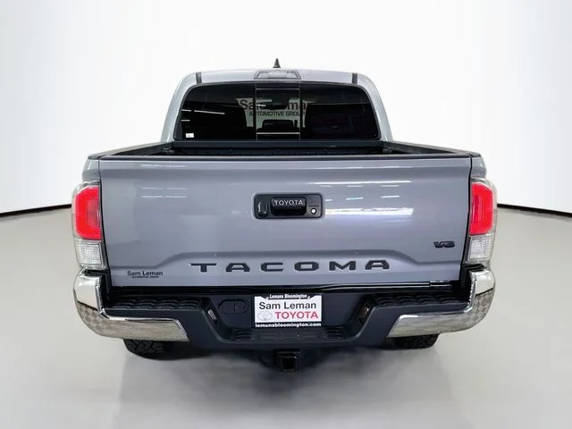 Used 2021  Toyota TRD Off-Road image 6