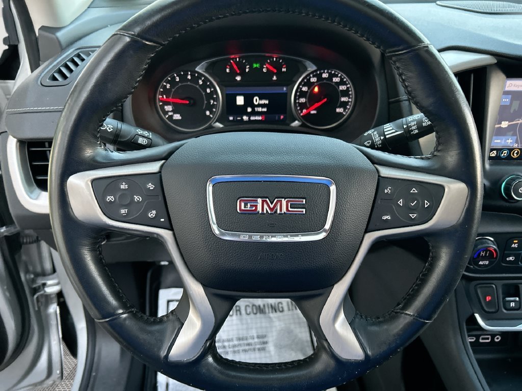 Used 2019 Silver GMC Denali image 32