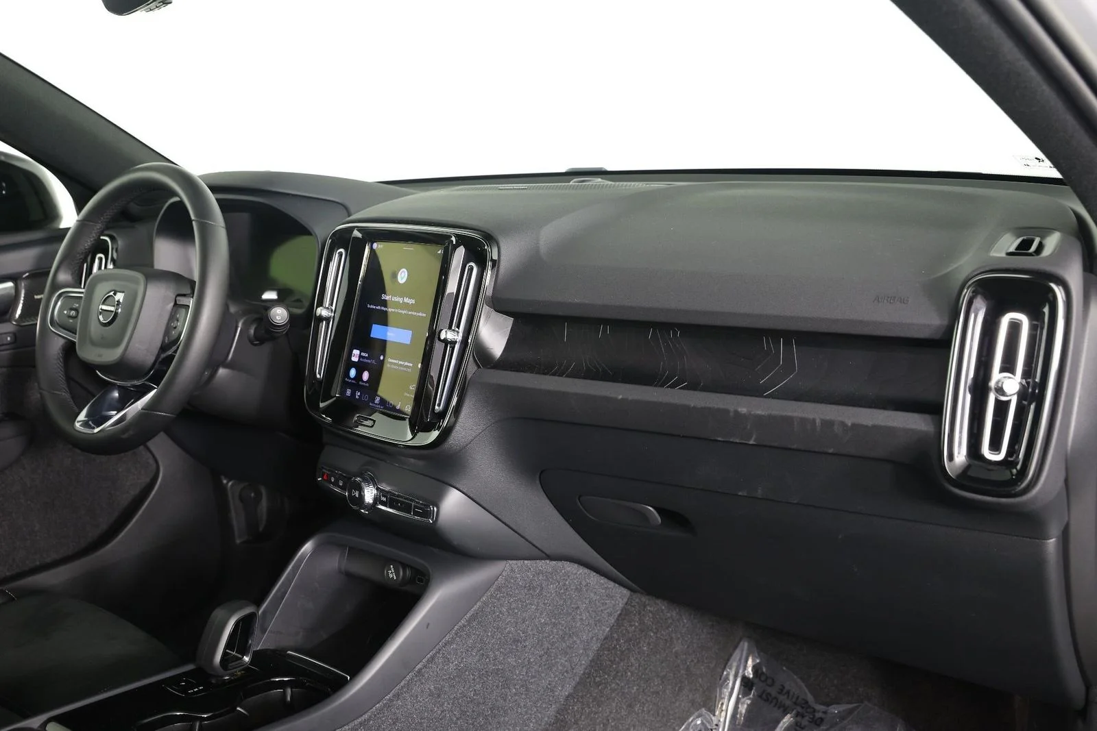 Used 2023 Silver Volvo Ultimate image 22
