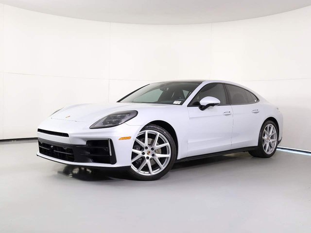 2025 Porsche Panamera 4