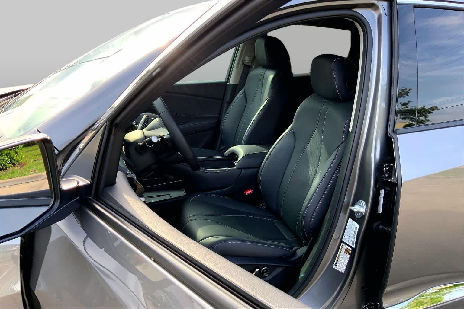 Used 2023 Liquid Carbon Metallic Acura w/Technology Package image 8