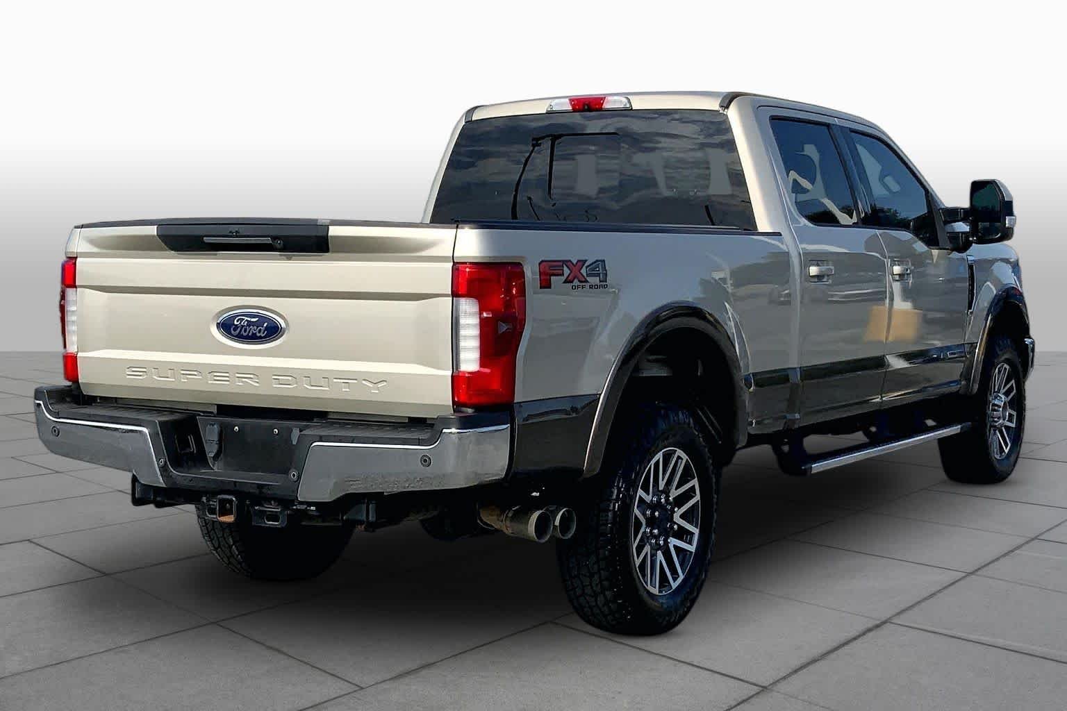 Used 2017 White Gold Ford Lariat image 12