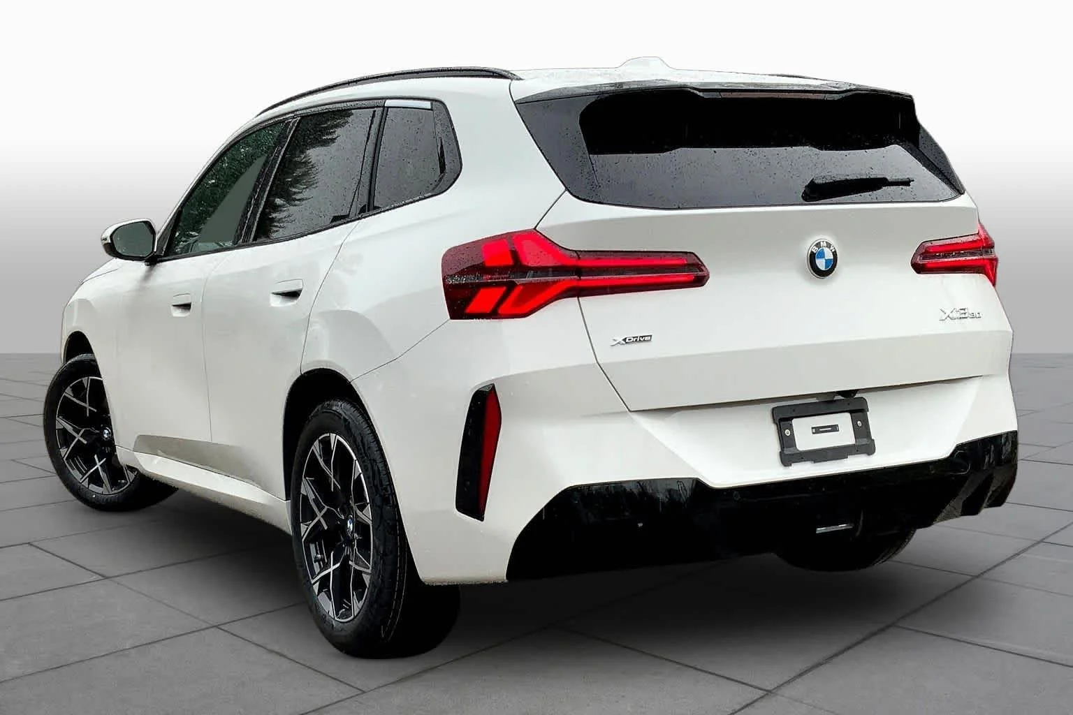 New 2026 Alpine White BMW 30 xDrive image 12
