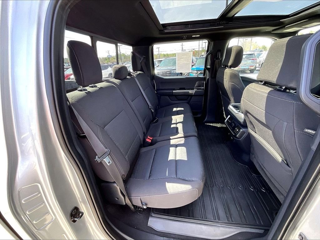 Used 2023 Iconic Silver Metallic Ford XLT image 15
