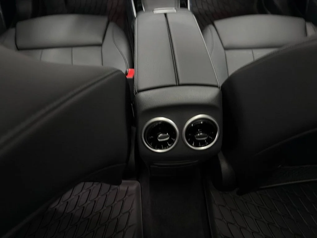 New 2026 Gray Mercedes-Benz GLB 250 image 22