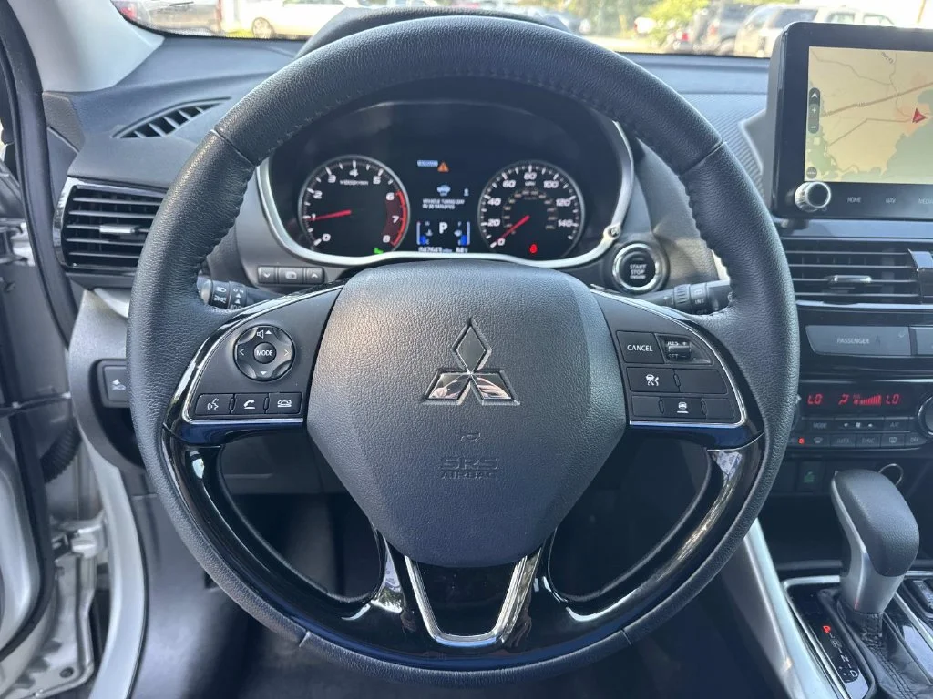 Used 2025 Alloy Silver Metallic Mitsubishi  image 38