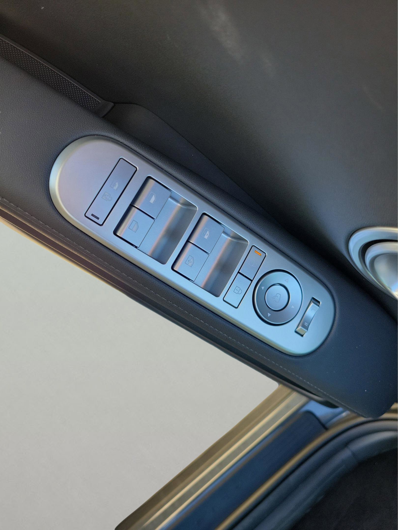 New 2026 Ecotronic Gray Pearl Hyundai Limited AWD image 20