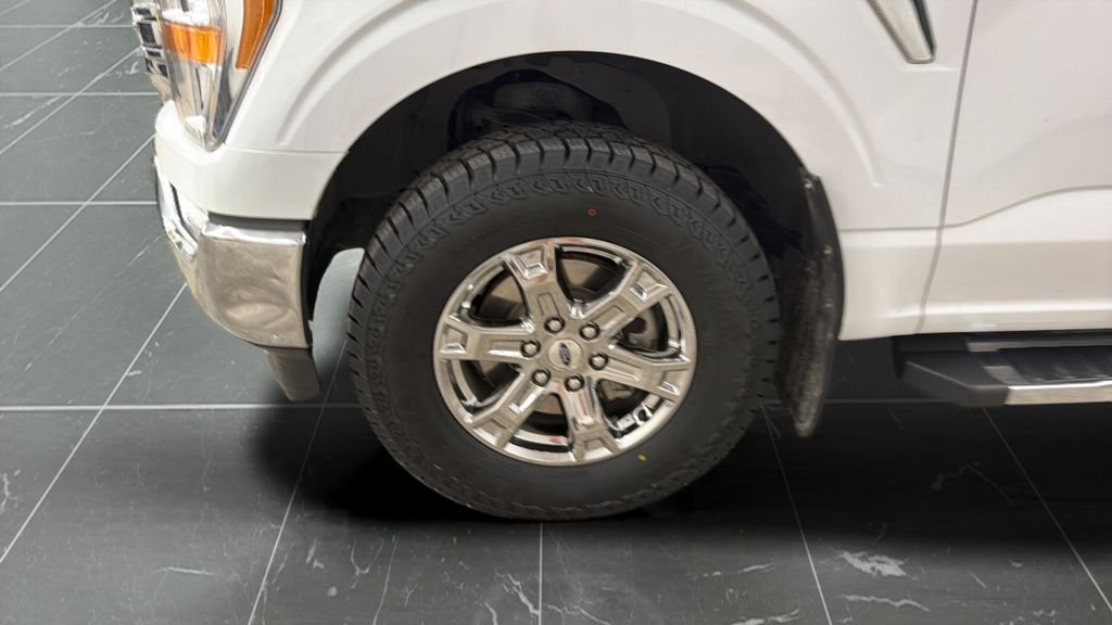 Used 2021 White Ford XLT image 23