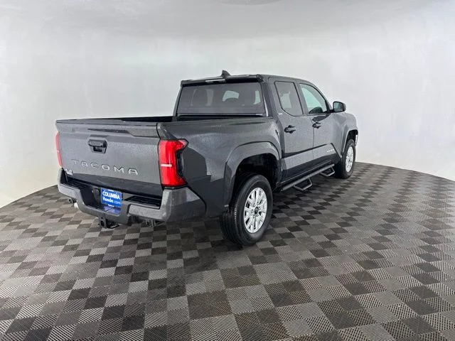 Used 2024  Toyota SR5 image 7