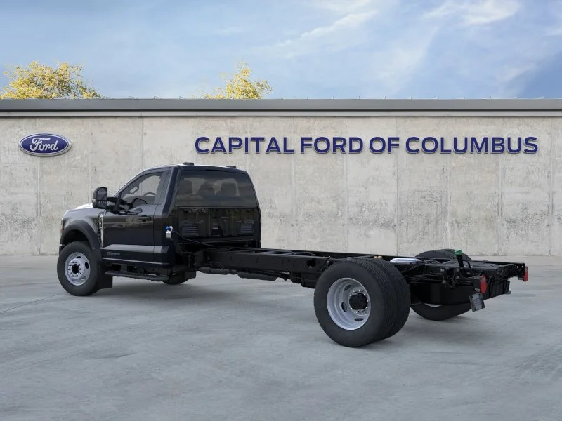 2025 Ford F-600 Super Duty Chassis Cab XL - Photo 38