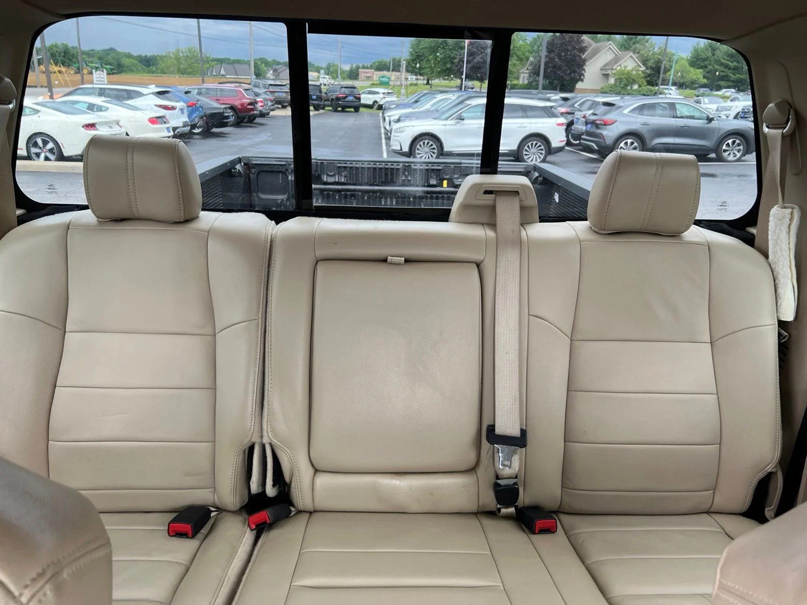 Used 2009 Royal Red Clearcoat Metallic Ford Lariat image 46