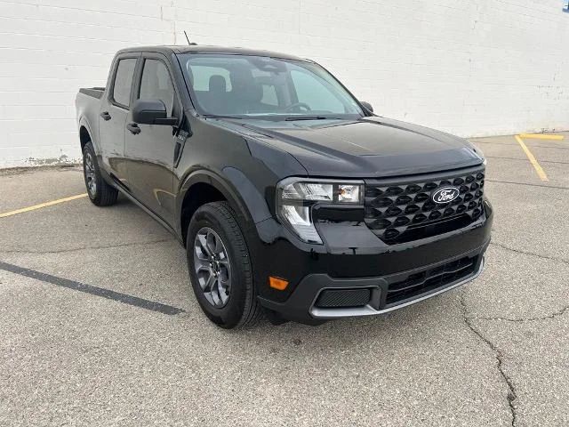 New 2026 Shadow Black Ford XLT image 38