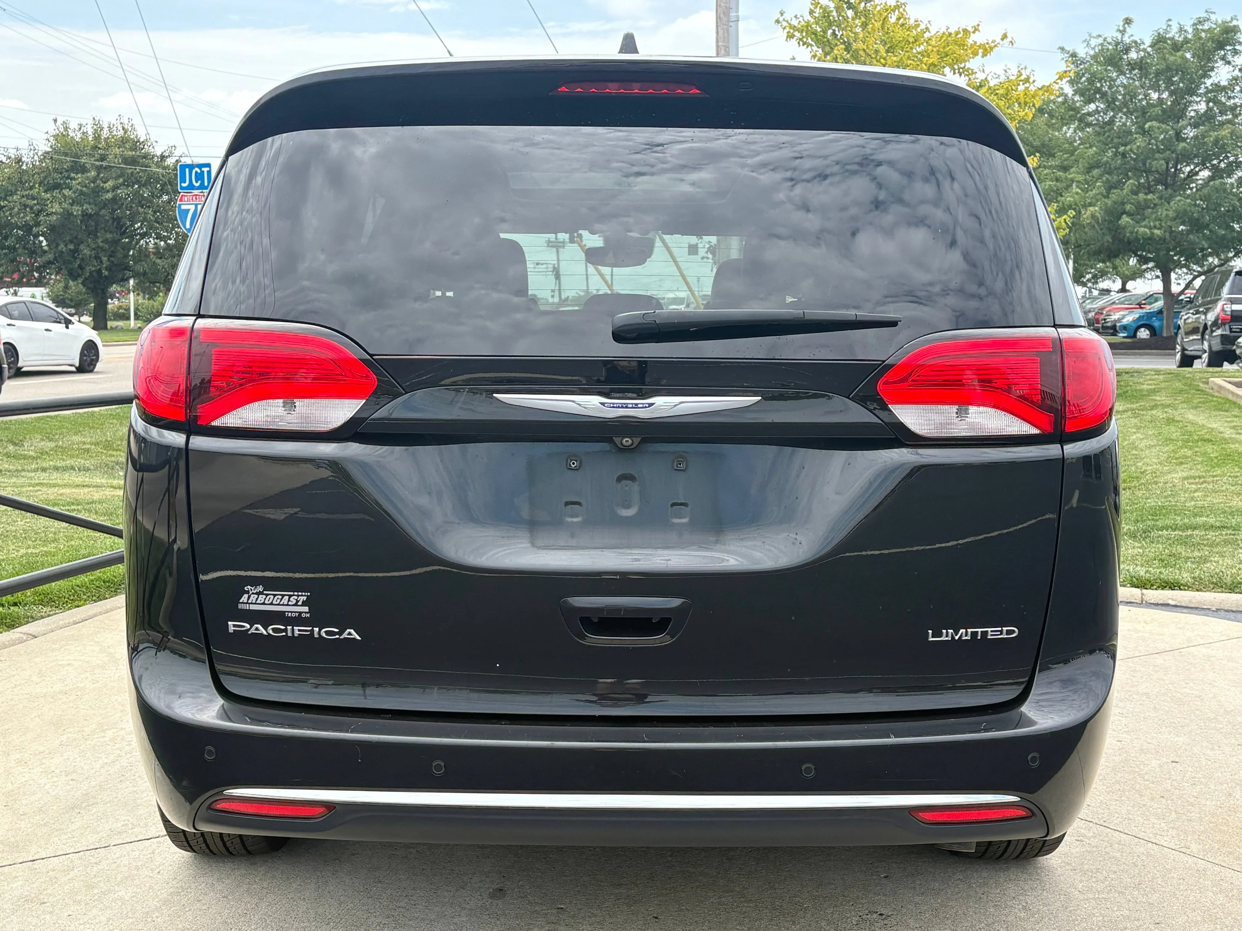 Used 2019 Black Chrysler Limited image 6