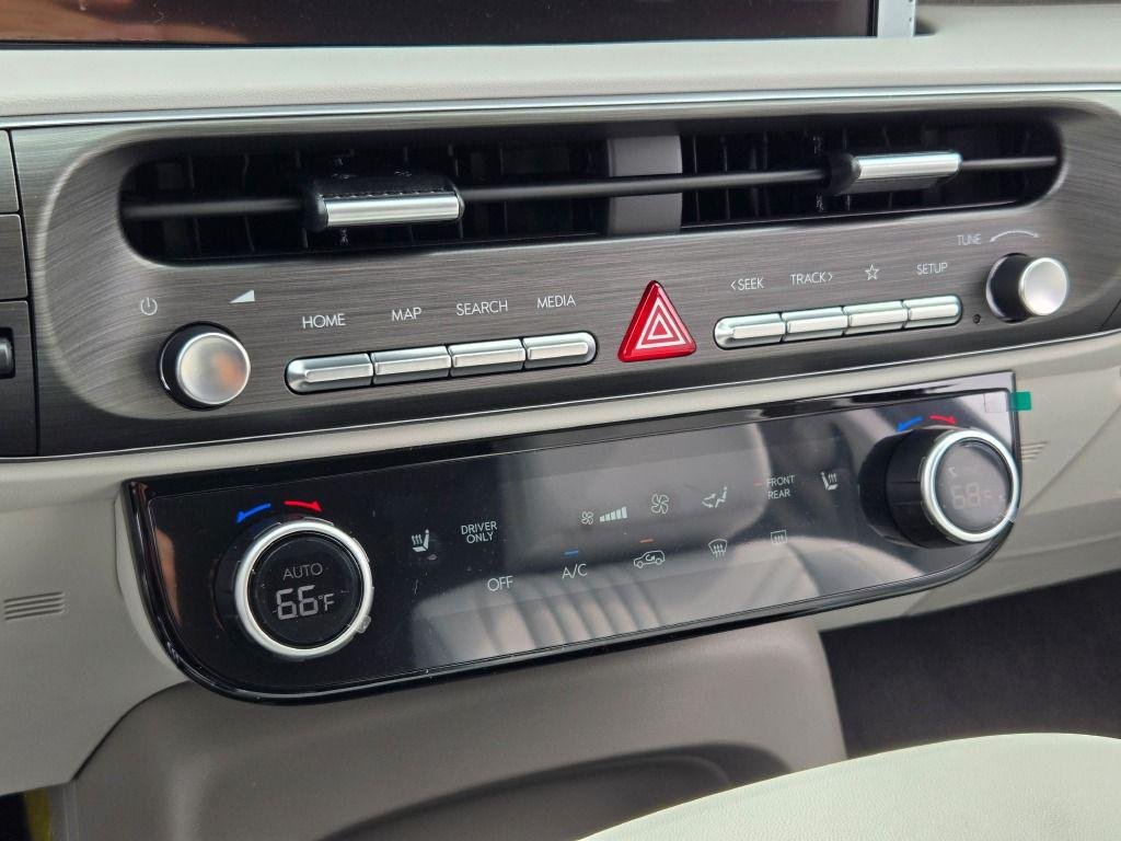 New 2026 Gray Pearl Hyundai SEL 8P image 27
