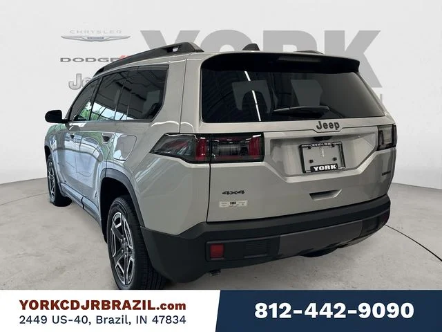 New 2026 Silver Zynith Clear-Coat Exterior Paint Jeep Limited image 3