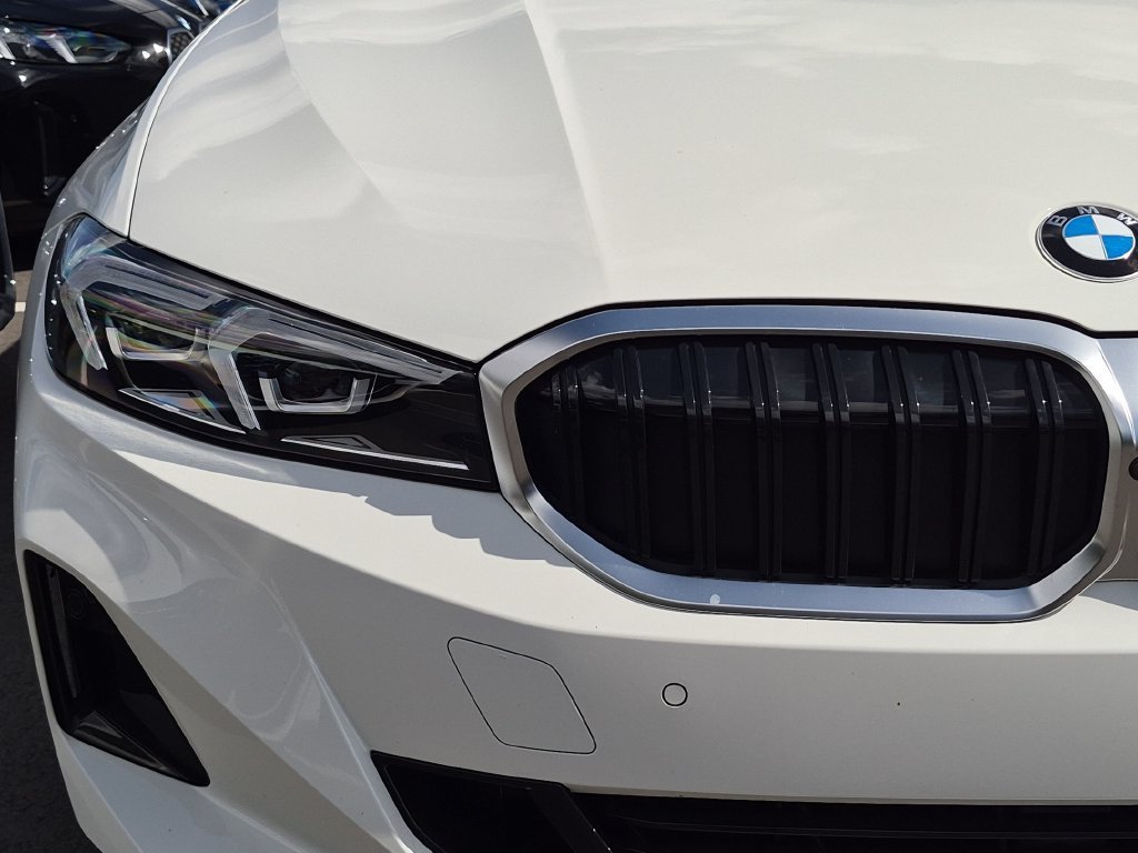 Used 2026 White BMW 330i image 4