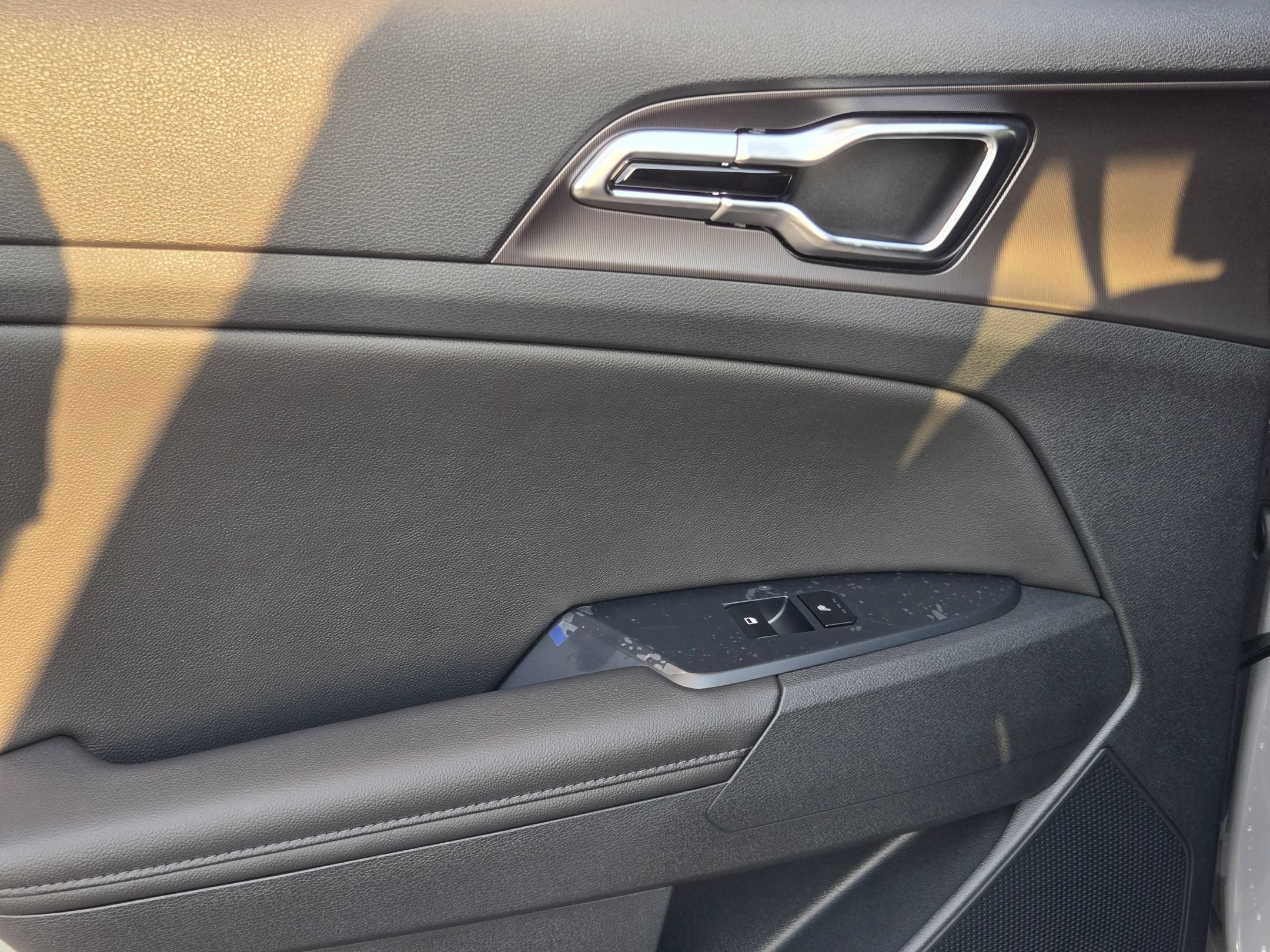 New 2027 Wolf Gray Kia SX-Prestige image 30