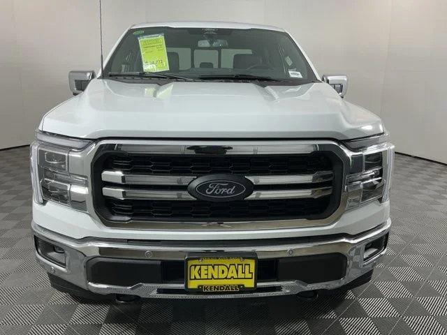 New 2025 Oxford White Ford Lariat image 2